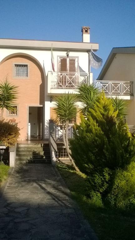 Villa dei Sogni Infernetto Eksteriør billede